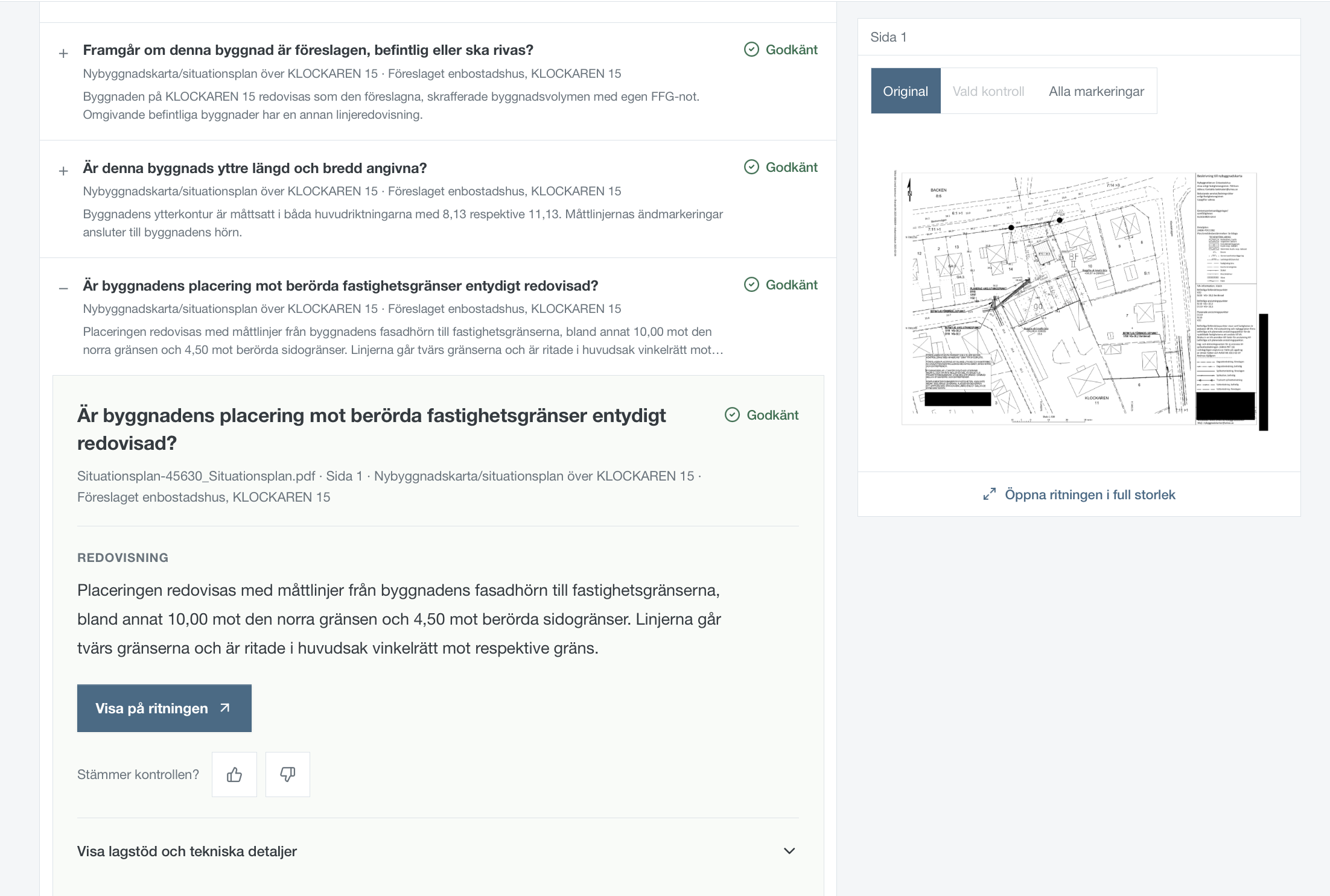 Rapportkort om byggnadens avstånd till fastighetsgränser, med förklaring till vänster och situationsplan till höger.